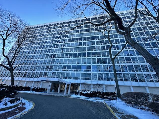 601 E 32 St. #503, Chicago, IL 60616