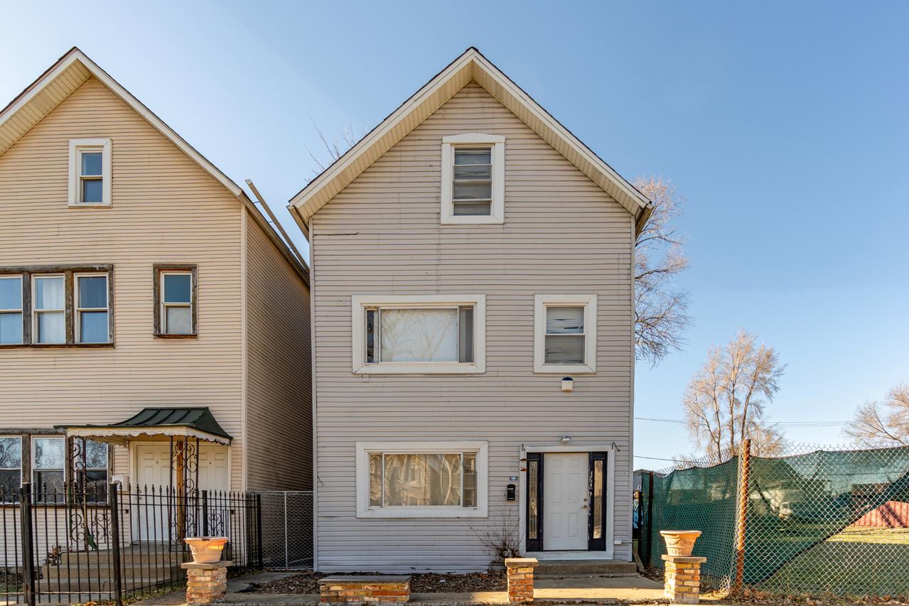 5228 S Justine St., Chicago, IL 60609