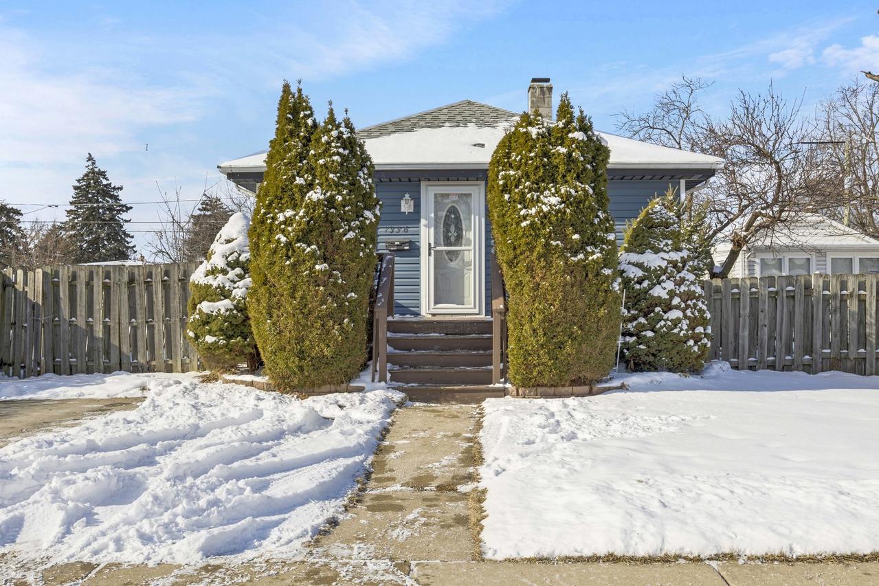 1336 Hirsch Ave., Calumet City, IL 60409