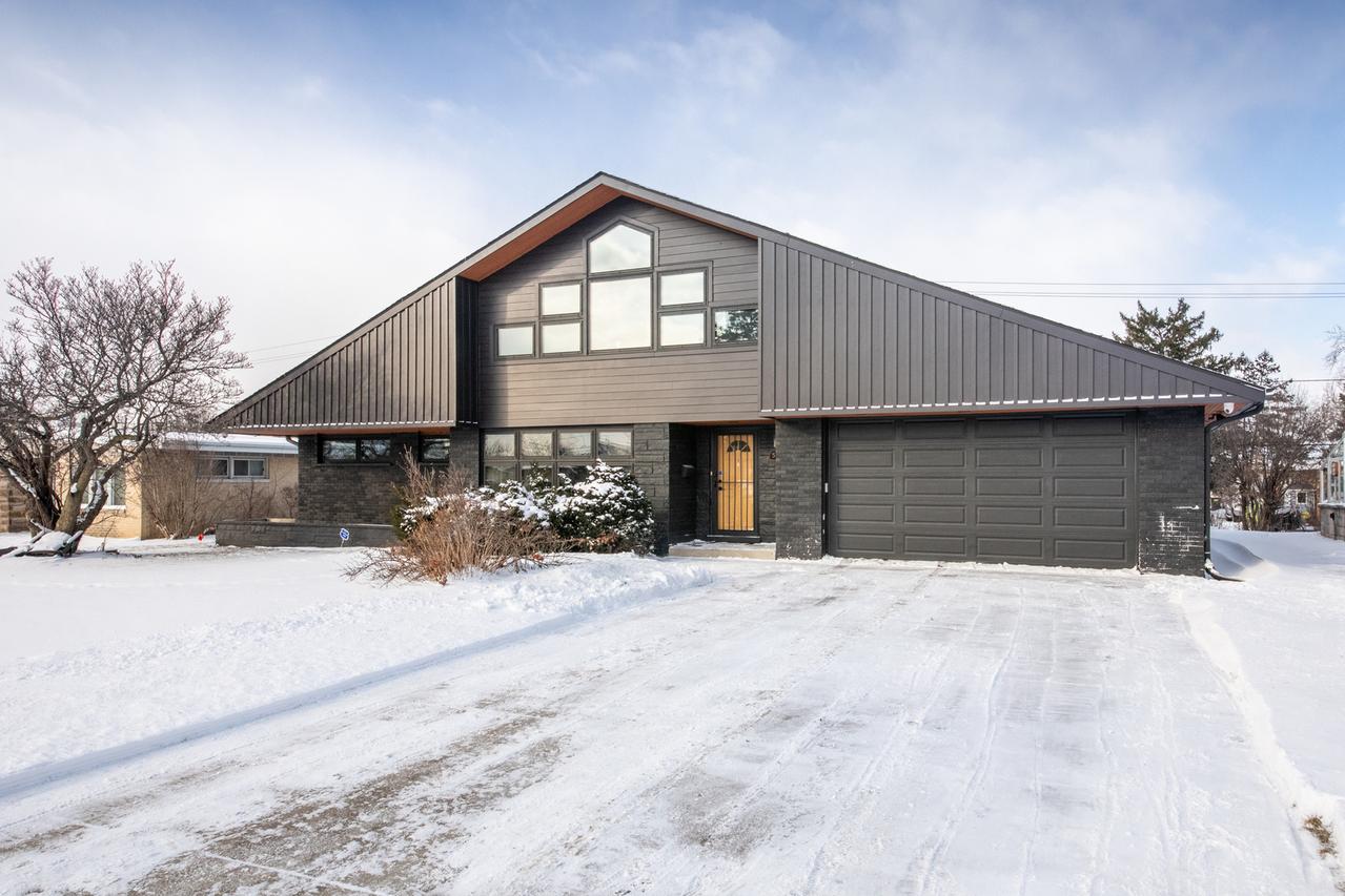 5628 N Redwood Dr., Norwood Park, IL 60631