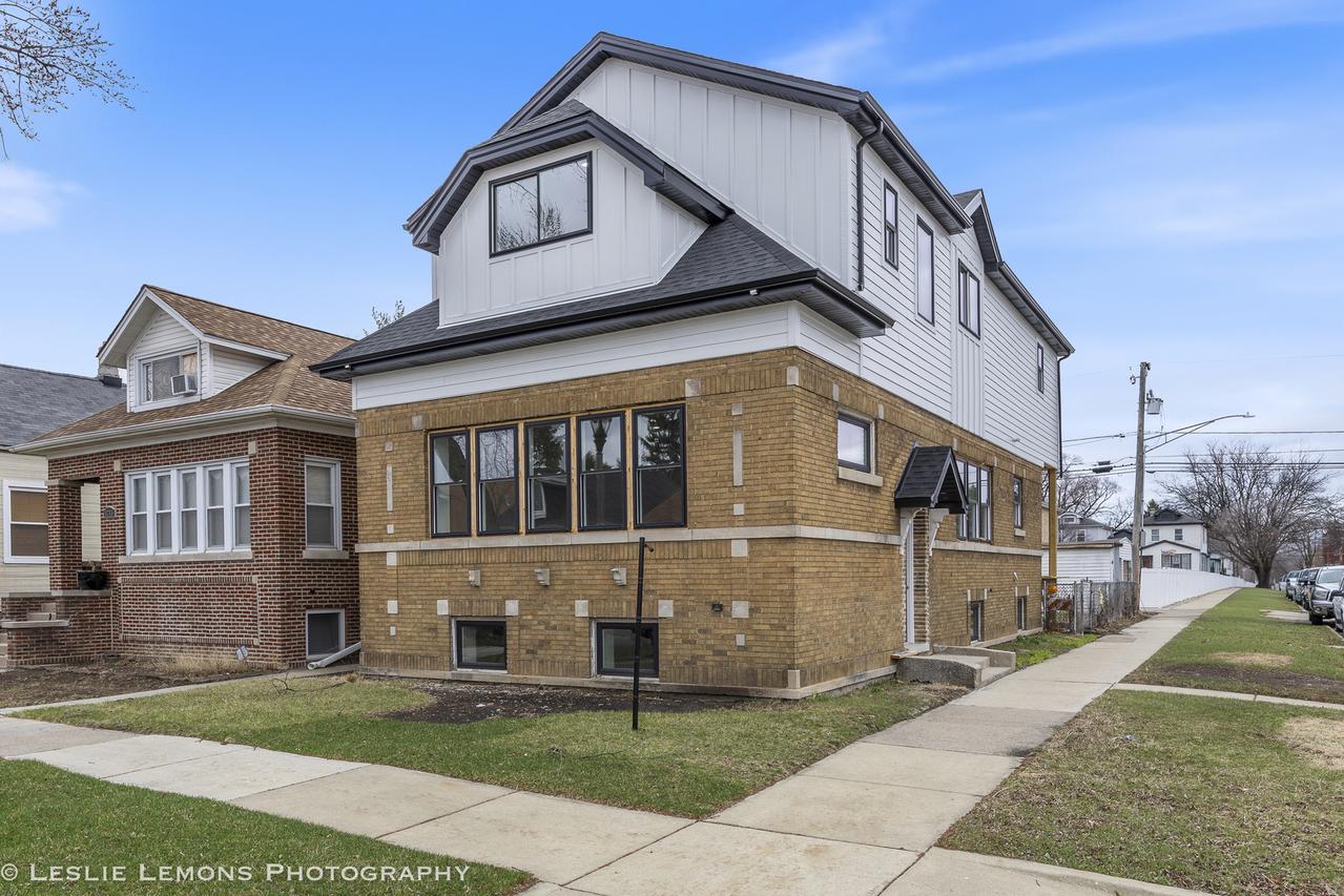 1247 Scoville Ave., Berwyn, IL 60402