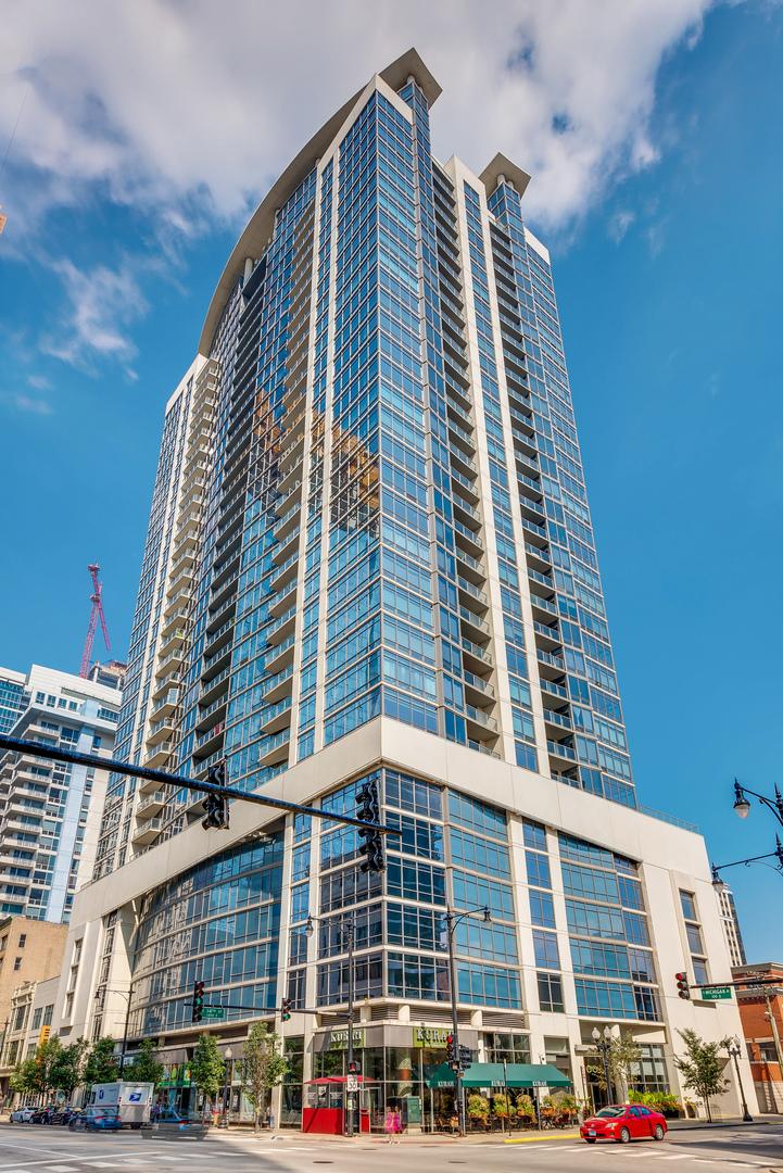 100 E 14th St. #2205, Chicago, IL 60605