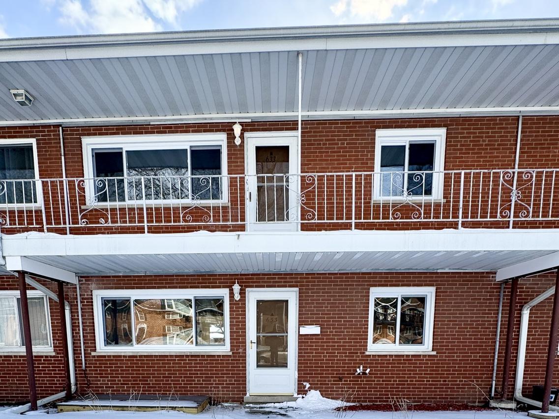 633 Dulles Rd. #A, Des Plaines, IL 60016