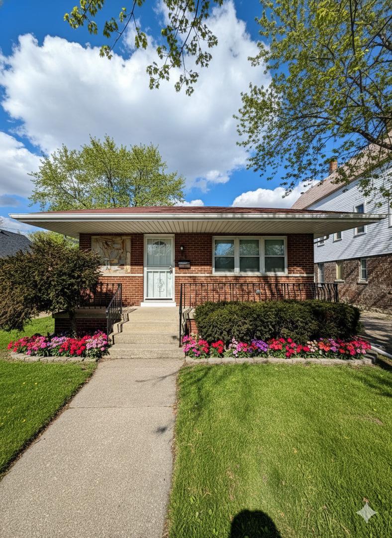 340 155th Pl., Calumet City, IL 60409