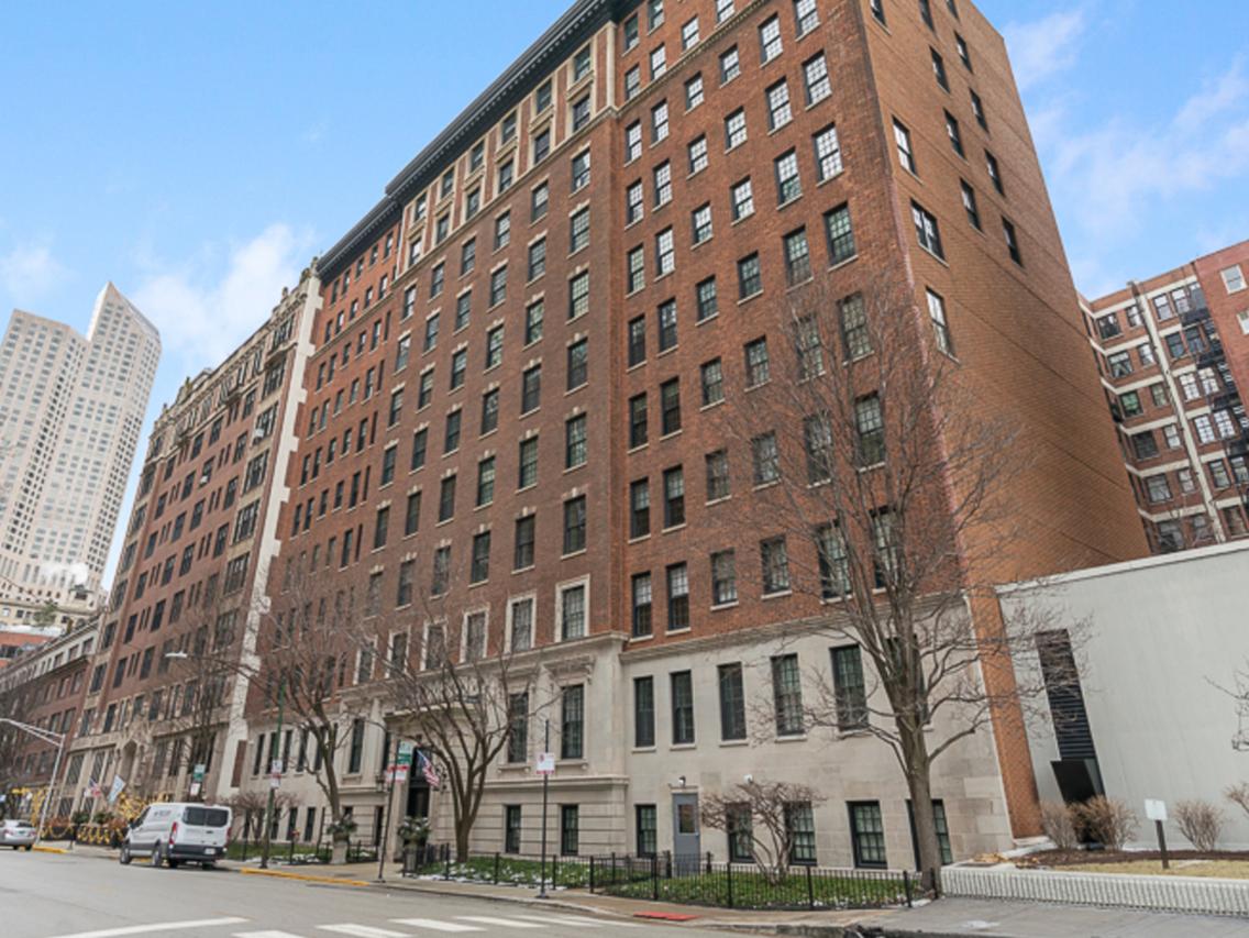 232 E Walton Pl. #5E, Chicago, IL 60611