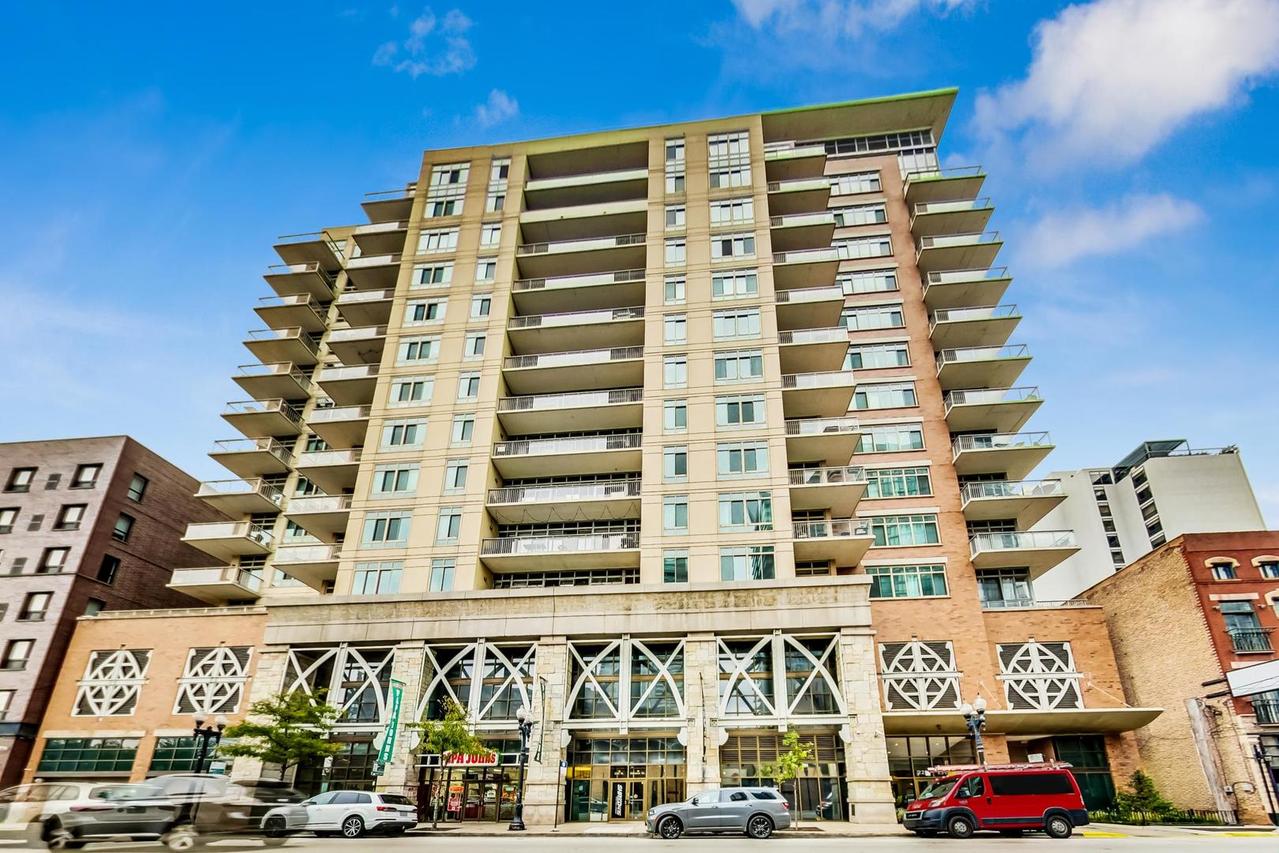 230 W Division St. #1405, Chicago, IL 60610