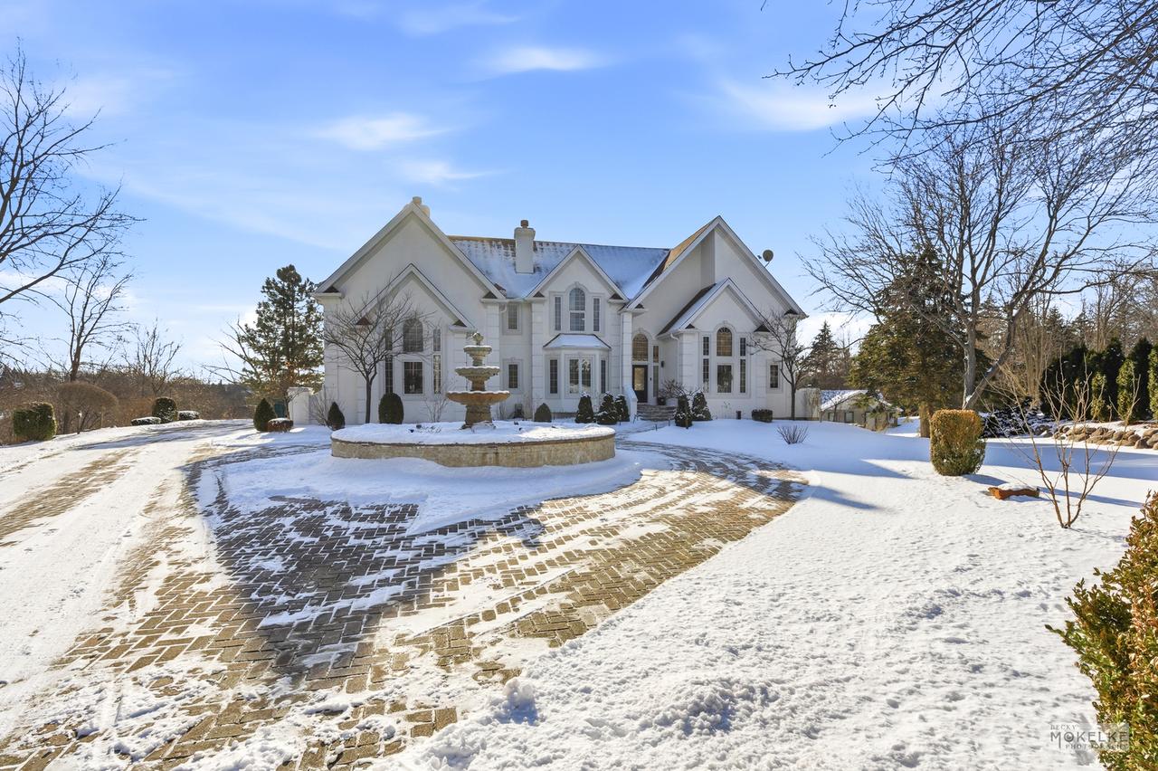 13220 Fox Ln., Lemont, IL 60439