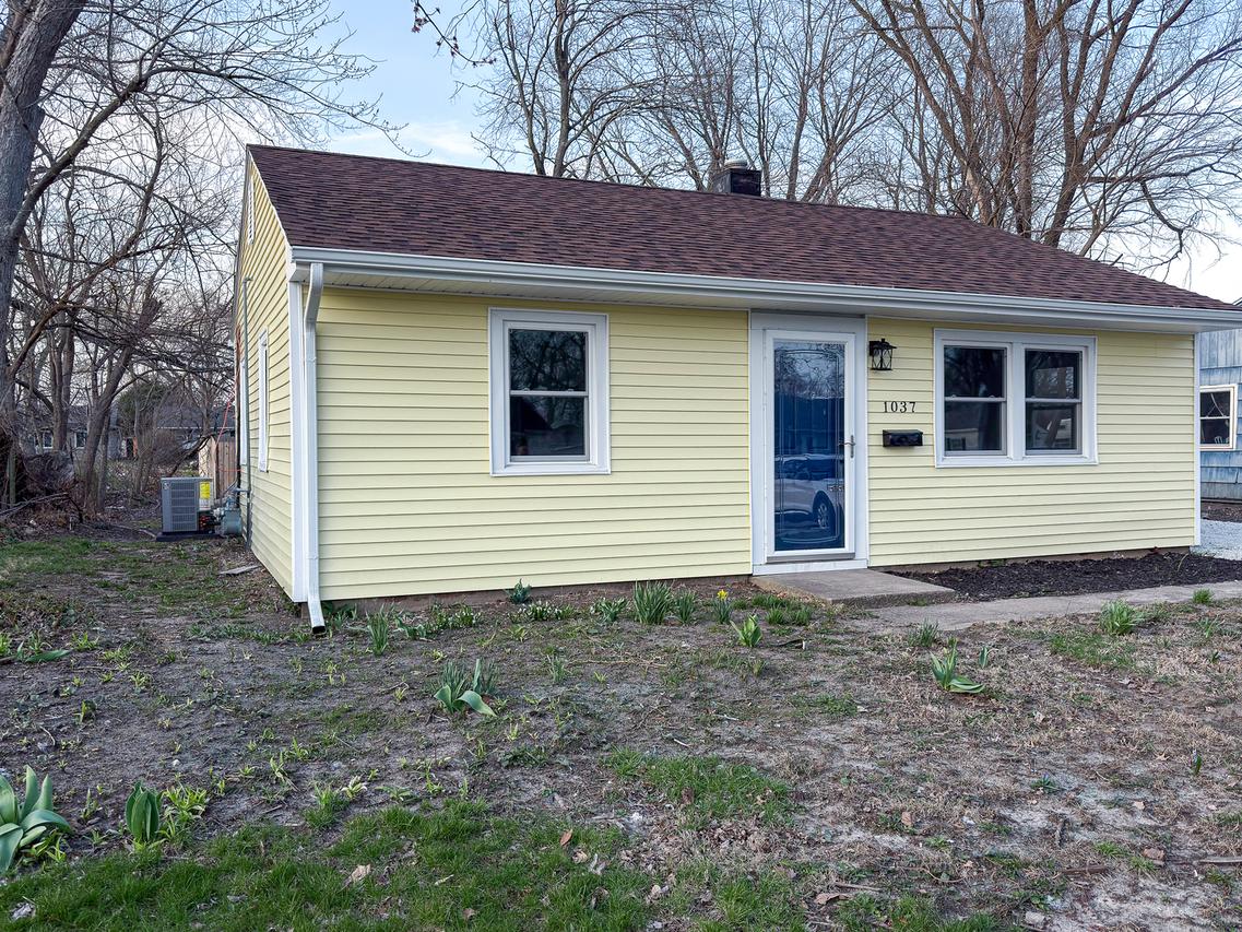 1037 Eastview Dr., Rantoul, IL 61866