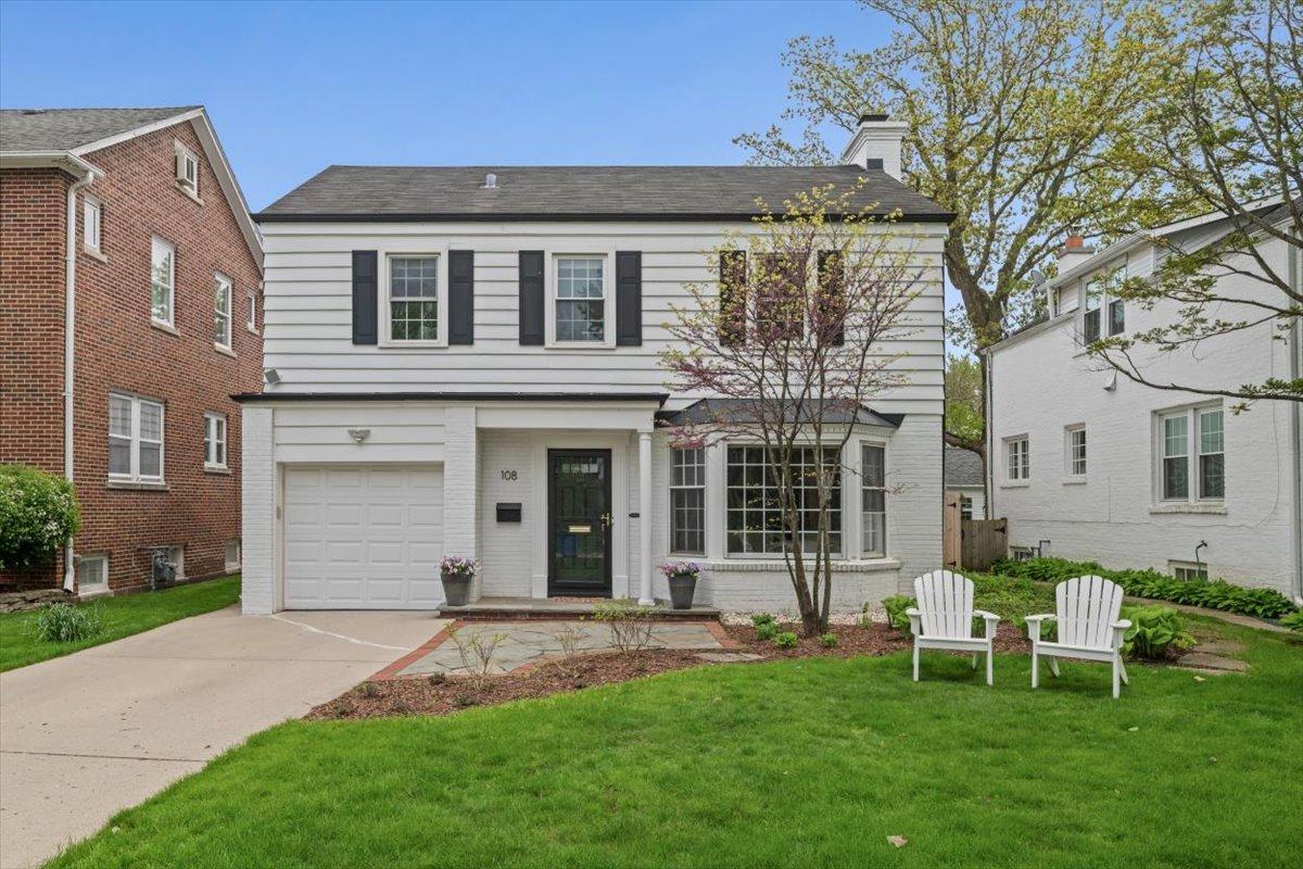 108 17th St., Wilmette, IL 60091