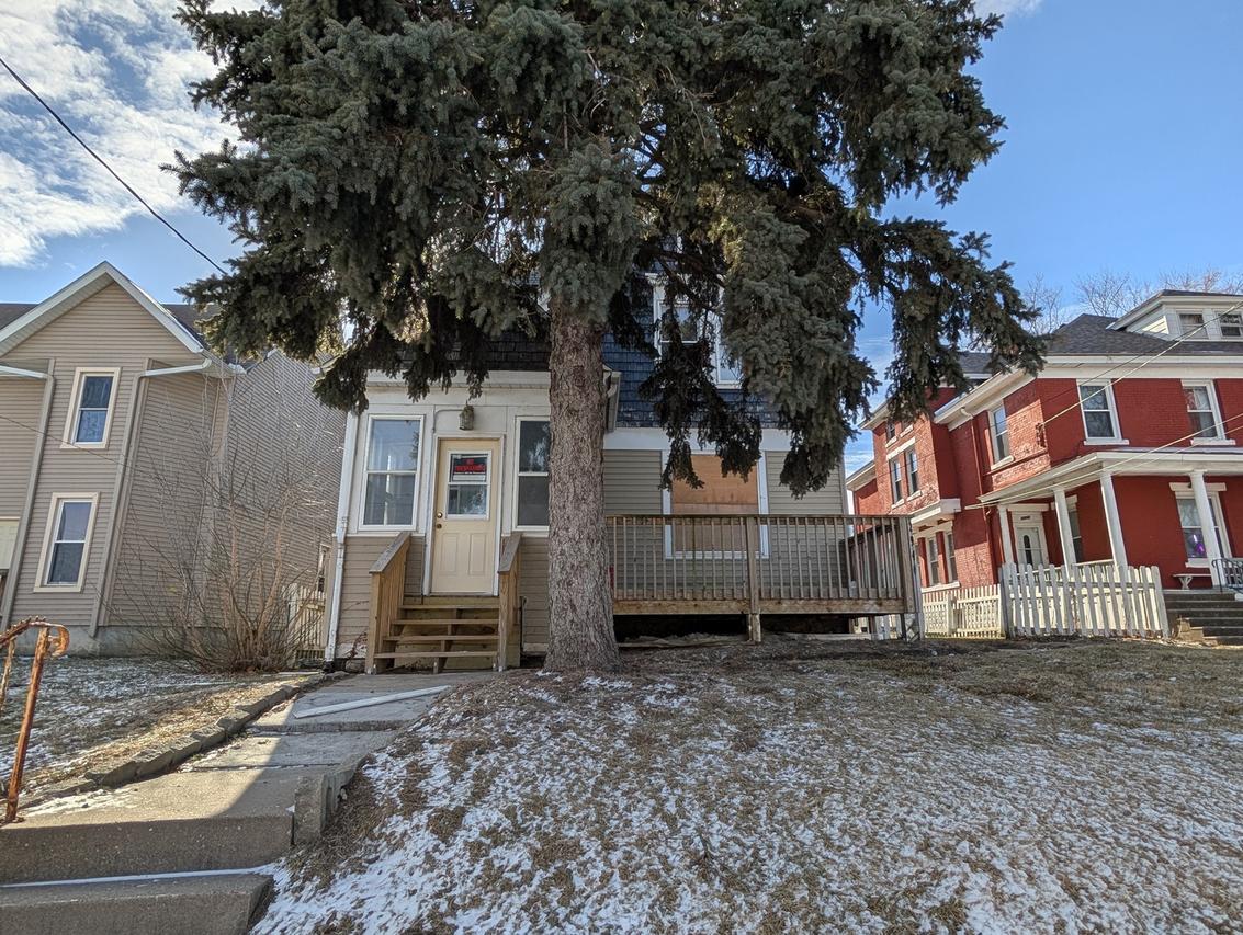 2940 5th Ave., Rock Island, IL 61201