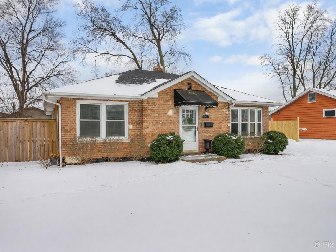 141 West Dr., Northlake, IL 60164