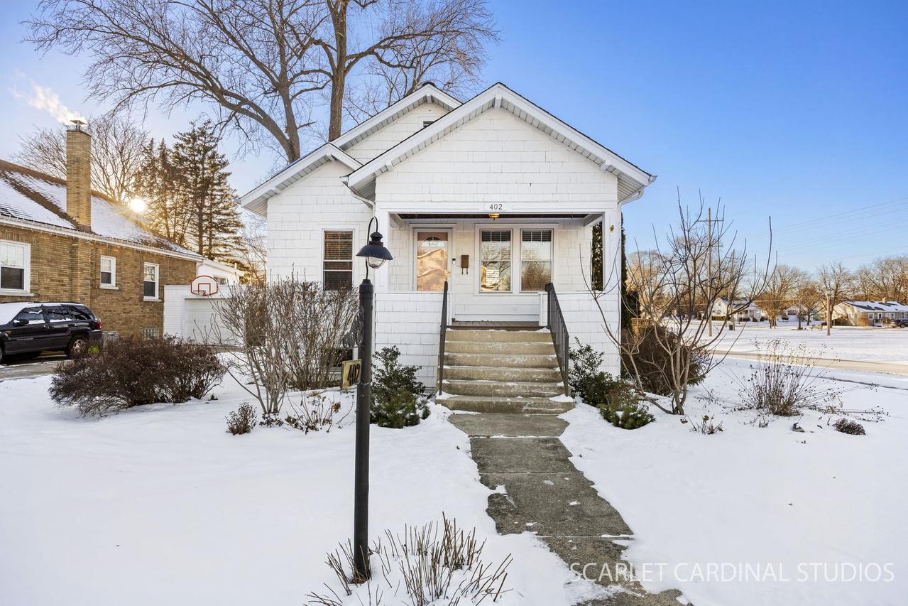 402 S Michigan Ave., Villa Park, IL 60181