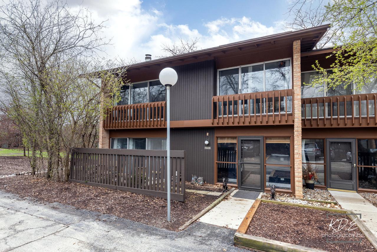 5938 Greenview Rd., Lisle, IL 60532