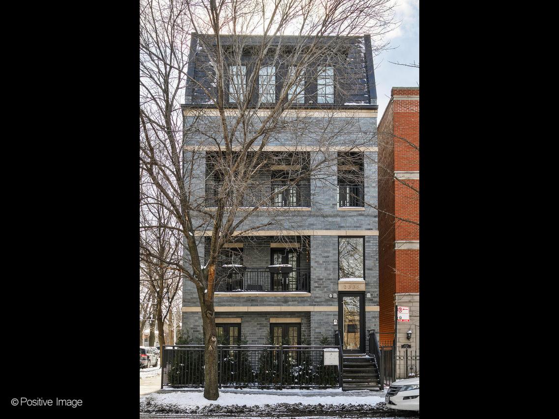 2335 W Montrose Ave. #2, Chicago, IL 60618