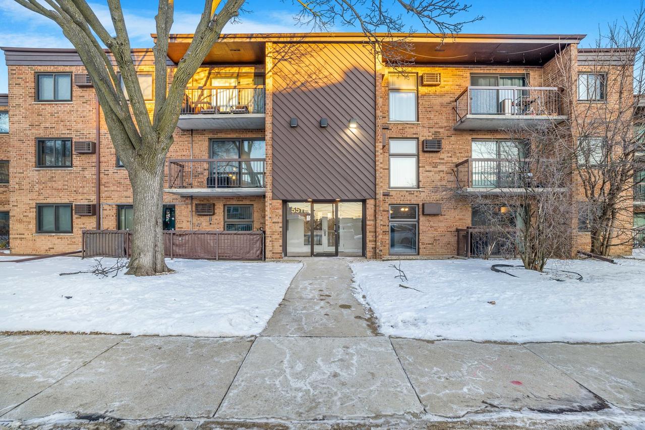 5511 N Chester Ave. #26, Chicago, IL 60656