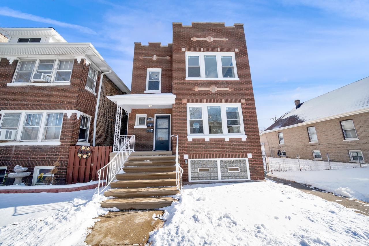 1807 S 49th Ct., Cicero, IL 60804
