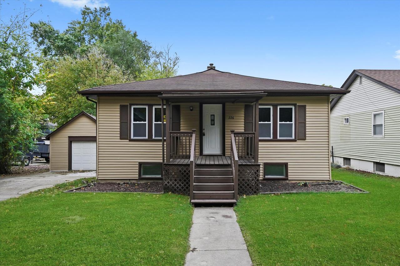 226 N Wilmette Ave., Westmont, IL 60559