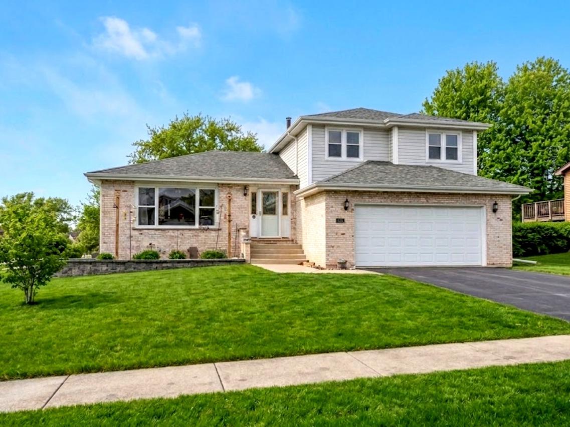 618 Mendota Ln., Romeoville, IL 60446
