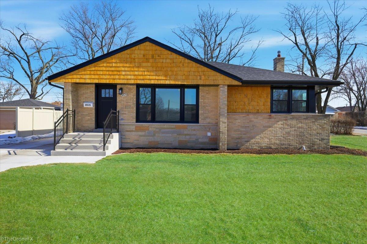 4515 N Redwood Dr., Norridge, IL 60706