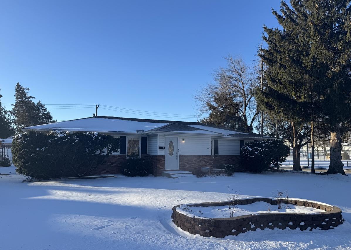 501 E Cherry St., Leroy, IL 61752