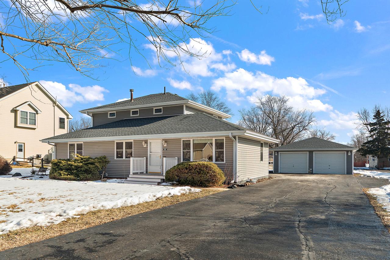 820 S Pine St., New Lenox, IL 60451