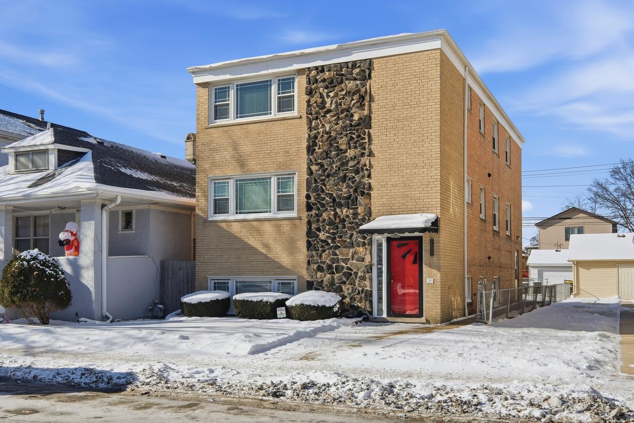 2232 N Harlem Ave., Elmwood Park, IL 60707