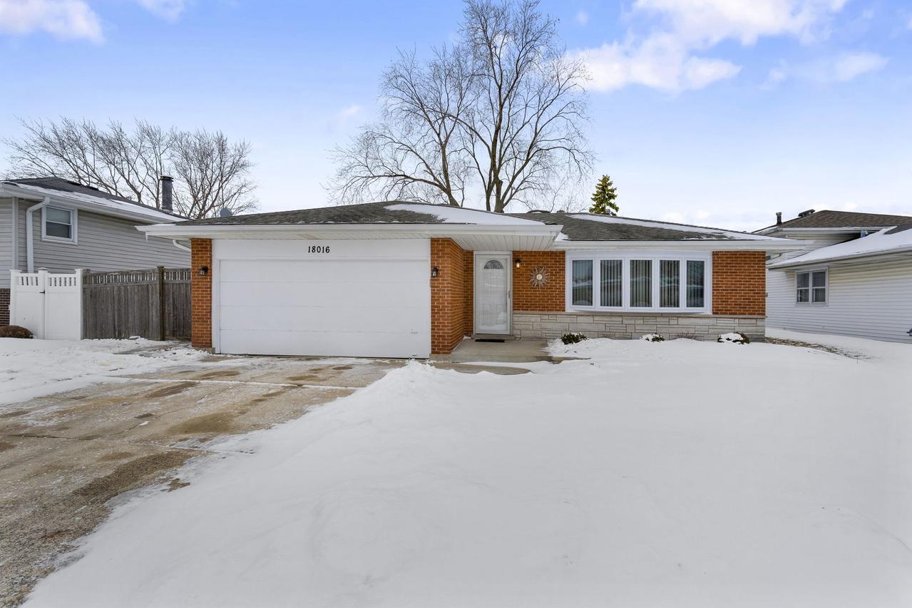 18016 66th Ave., Tinley Park, IL 60477