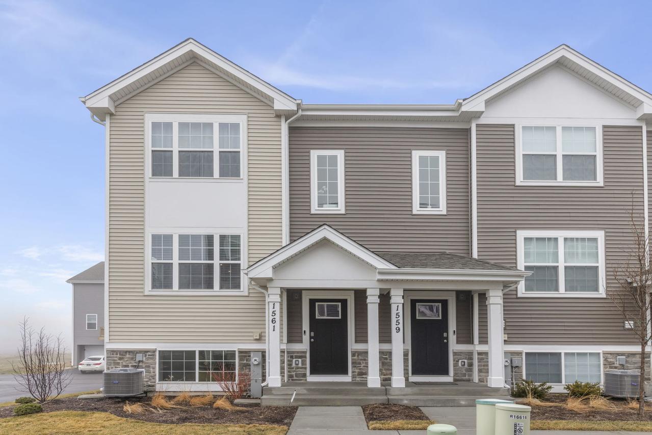 1561 Sequoia Way, Pingree Grove, IL 60140