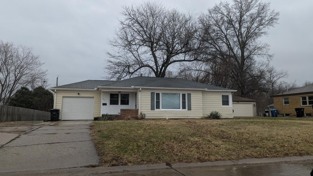 3919 35th St., Rock Island, IL 61201