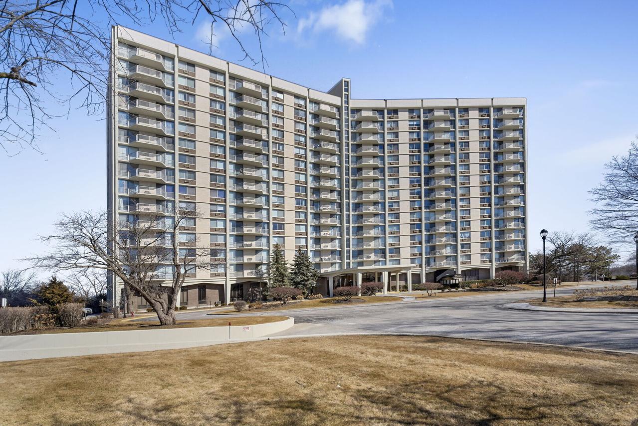 [Address Hidden by Seller], Oak Brook, IL 60523