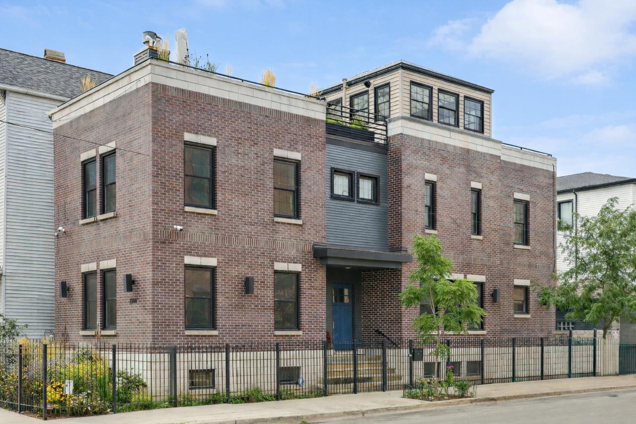 1300 W Huron St., Chicago, IL 60642