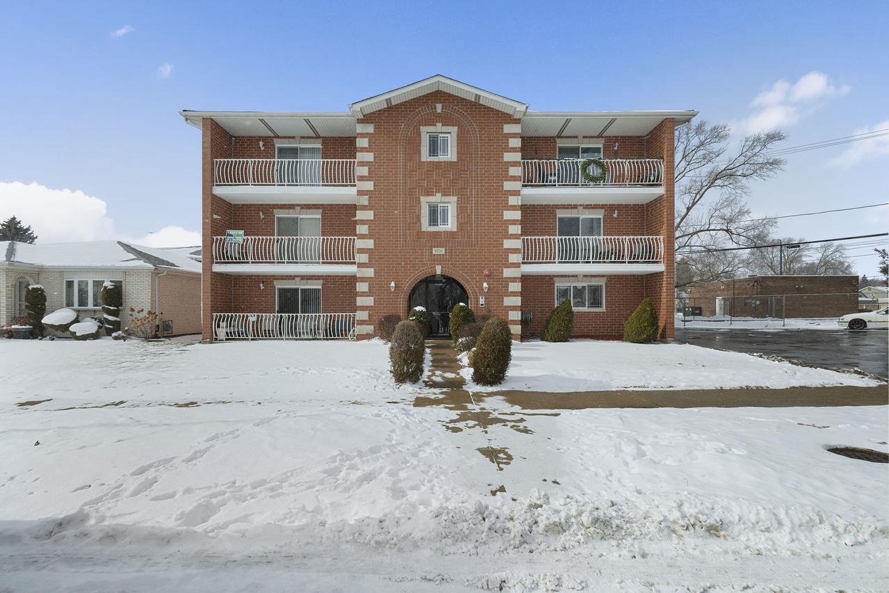 9700 Mcvicker Ave. #2N, Oak Lawn, IL 60453