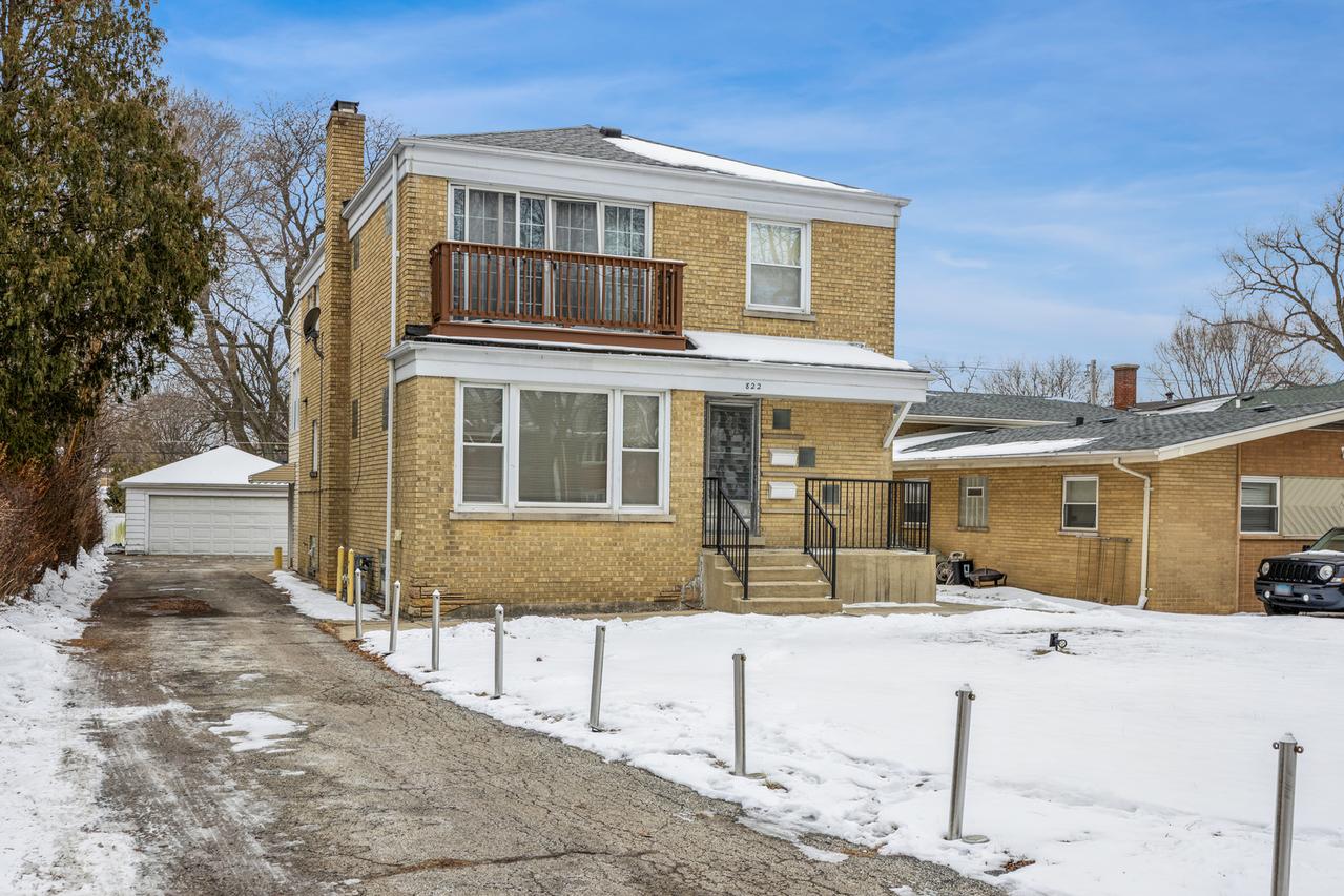 822 S La Grange Rd., La Grange, IL 60525