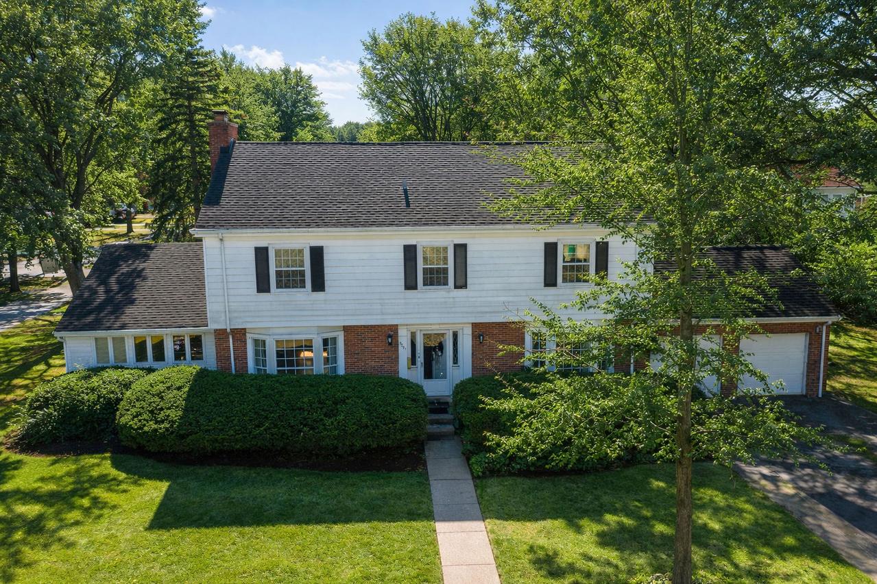 3701 Foster St., Evanston, IL 60203