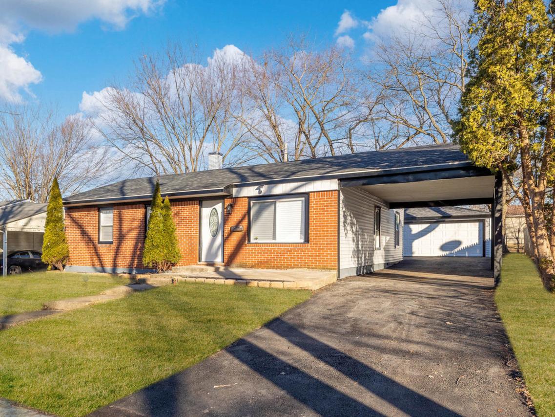 21641 Gailine Ave., Sauk Village, IL 60411