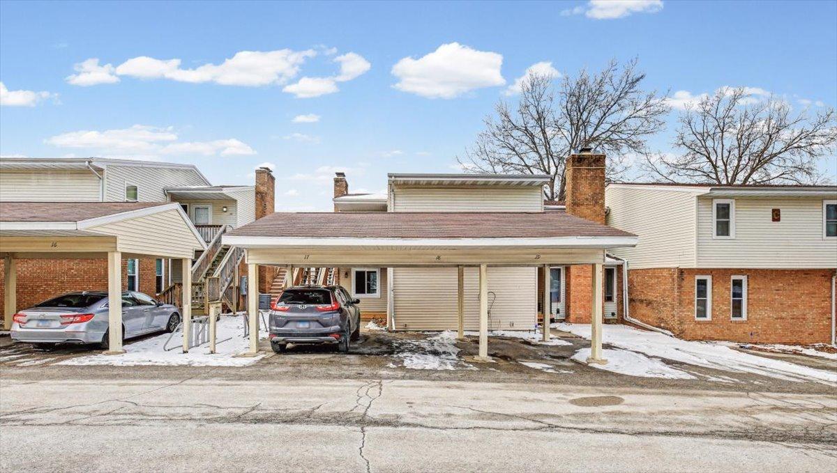 903 N Linden St. #18, Normal, IL 61761