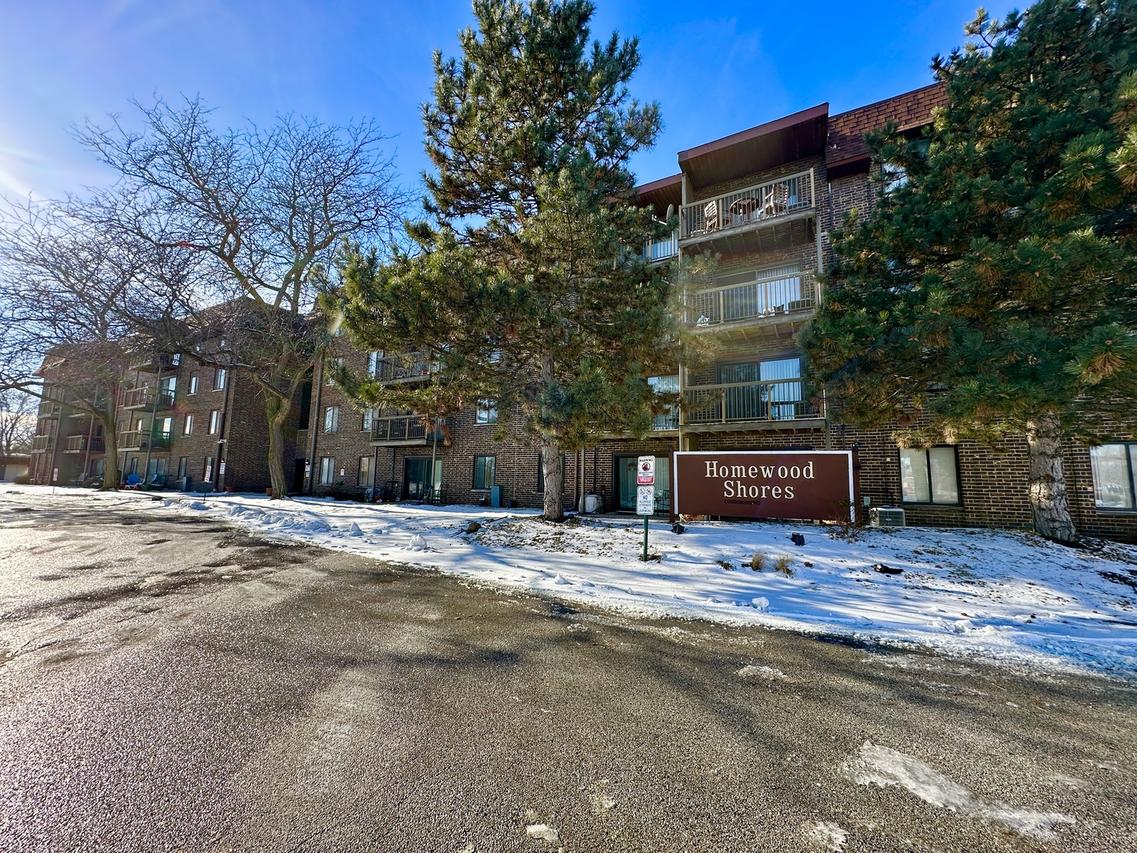 820 Elder Rd. #C-412, Homewood, IL 60430