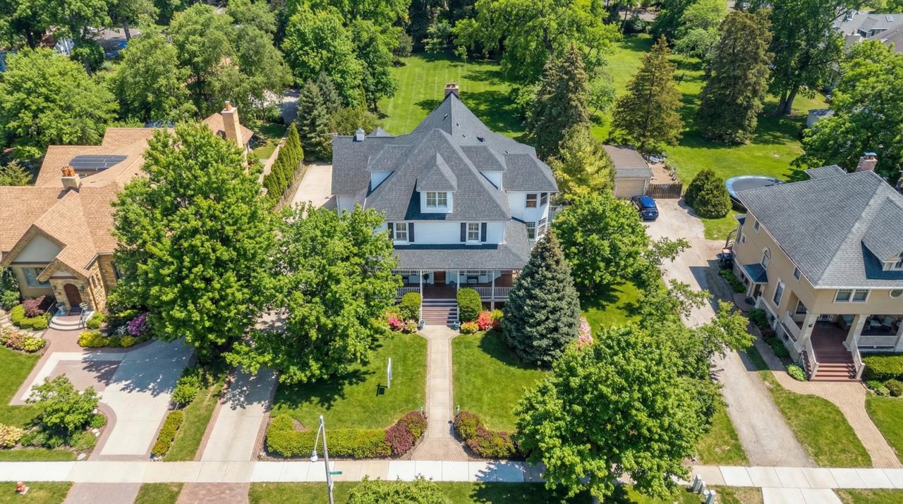 300 E Euclid Ave., Arlington Heights, IL 60004