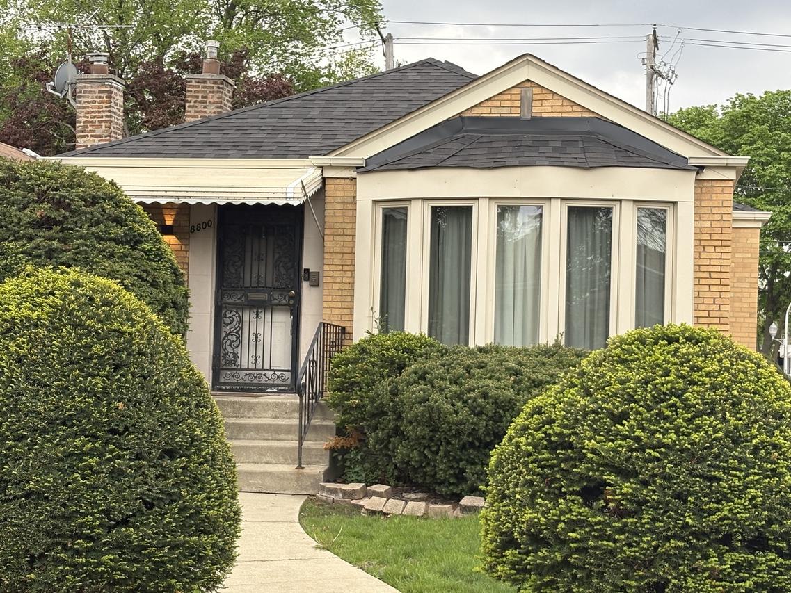 8800 S Merrill Ave., Chicago, IL 60617
