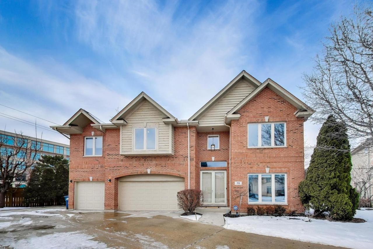 70 Spencer Ct., Deerfield, IL 60015