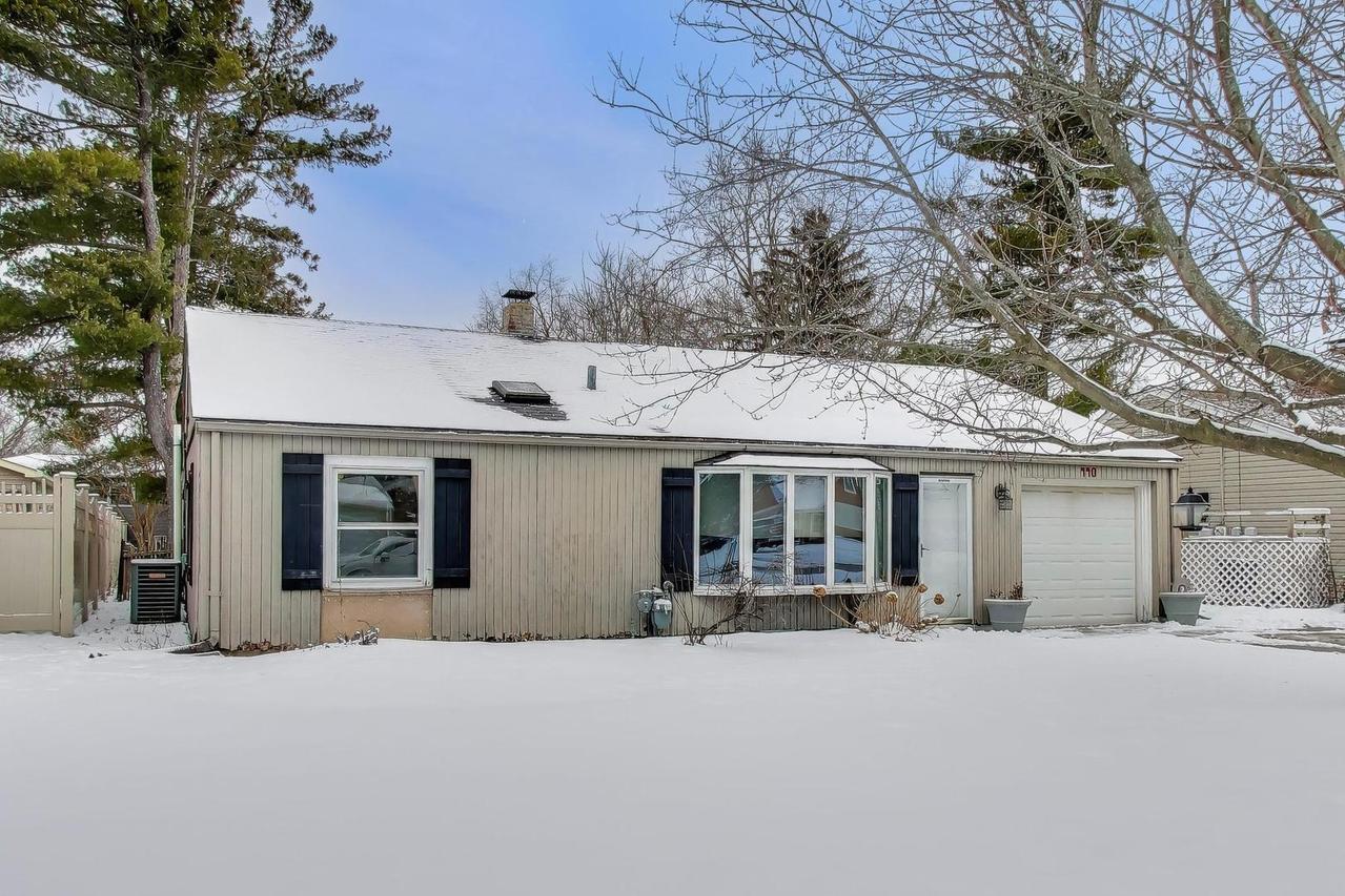 440 W Meadow Ave., Lombard, IL 60148