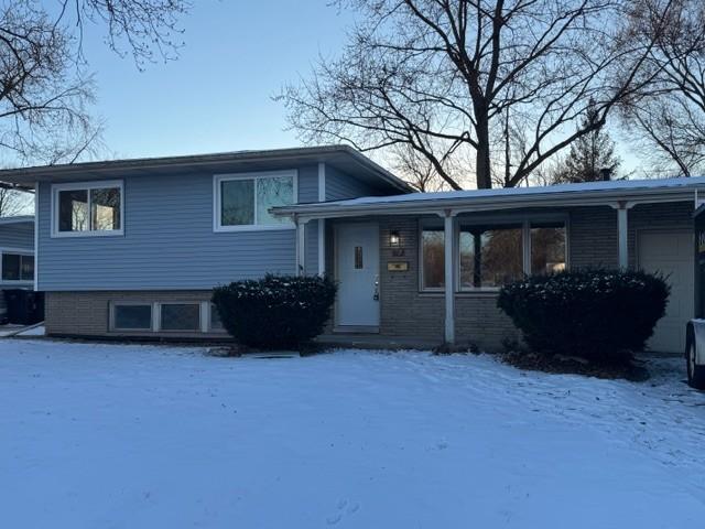 27 S Bereman Rd., Montgomery, IL 60538