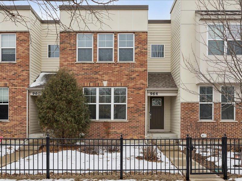 964 Station Blvd., Aurora, IL 60504