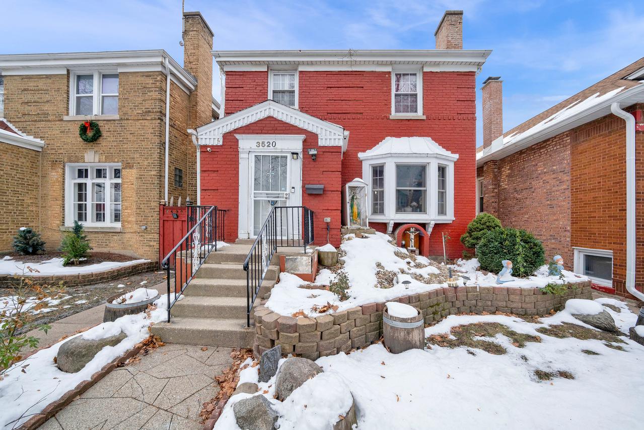 3520 Ridgeland Ave., Berwyn, IL 60402