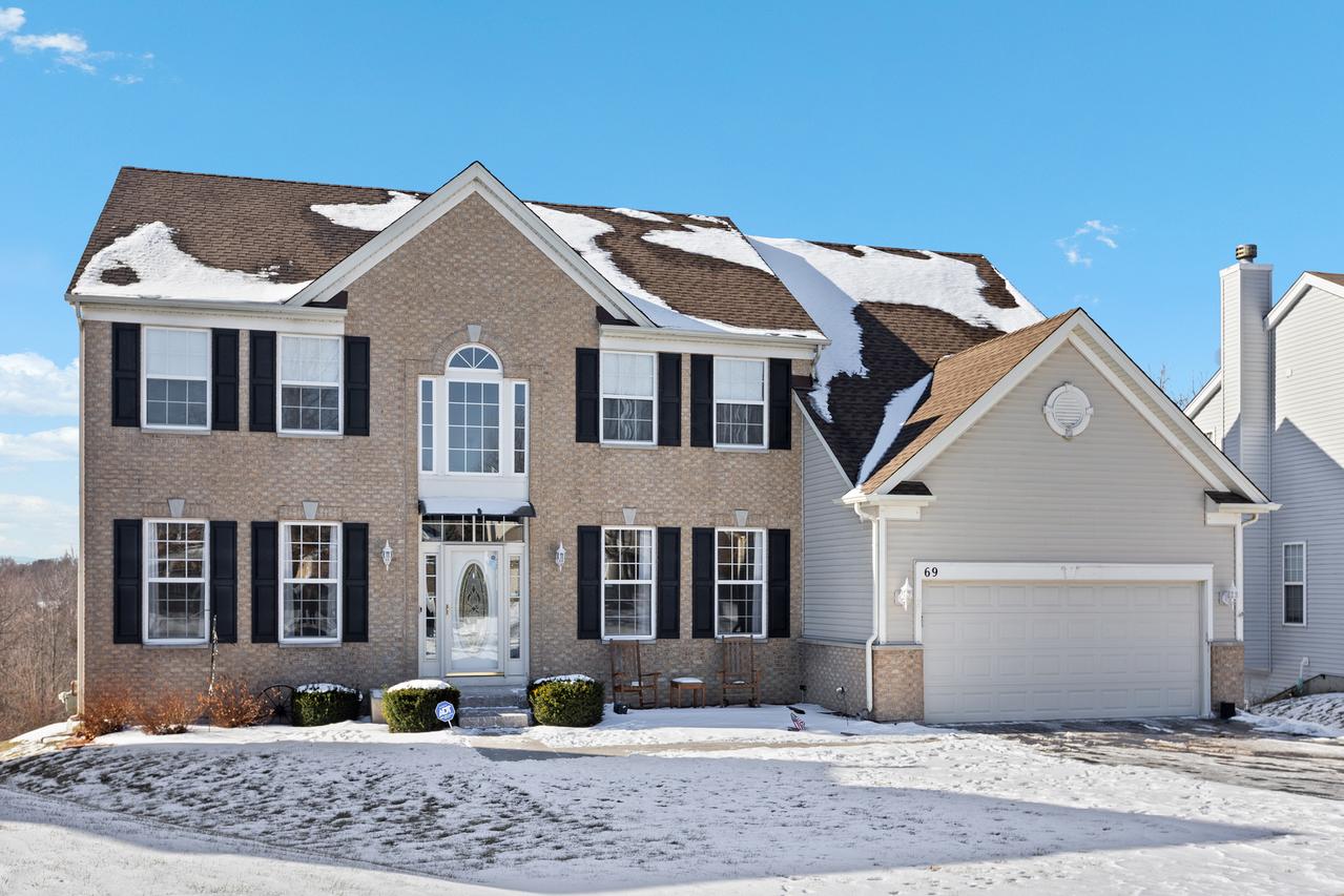 69 Telluride Ct., Gilberts, IL 60136