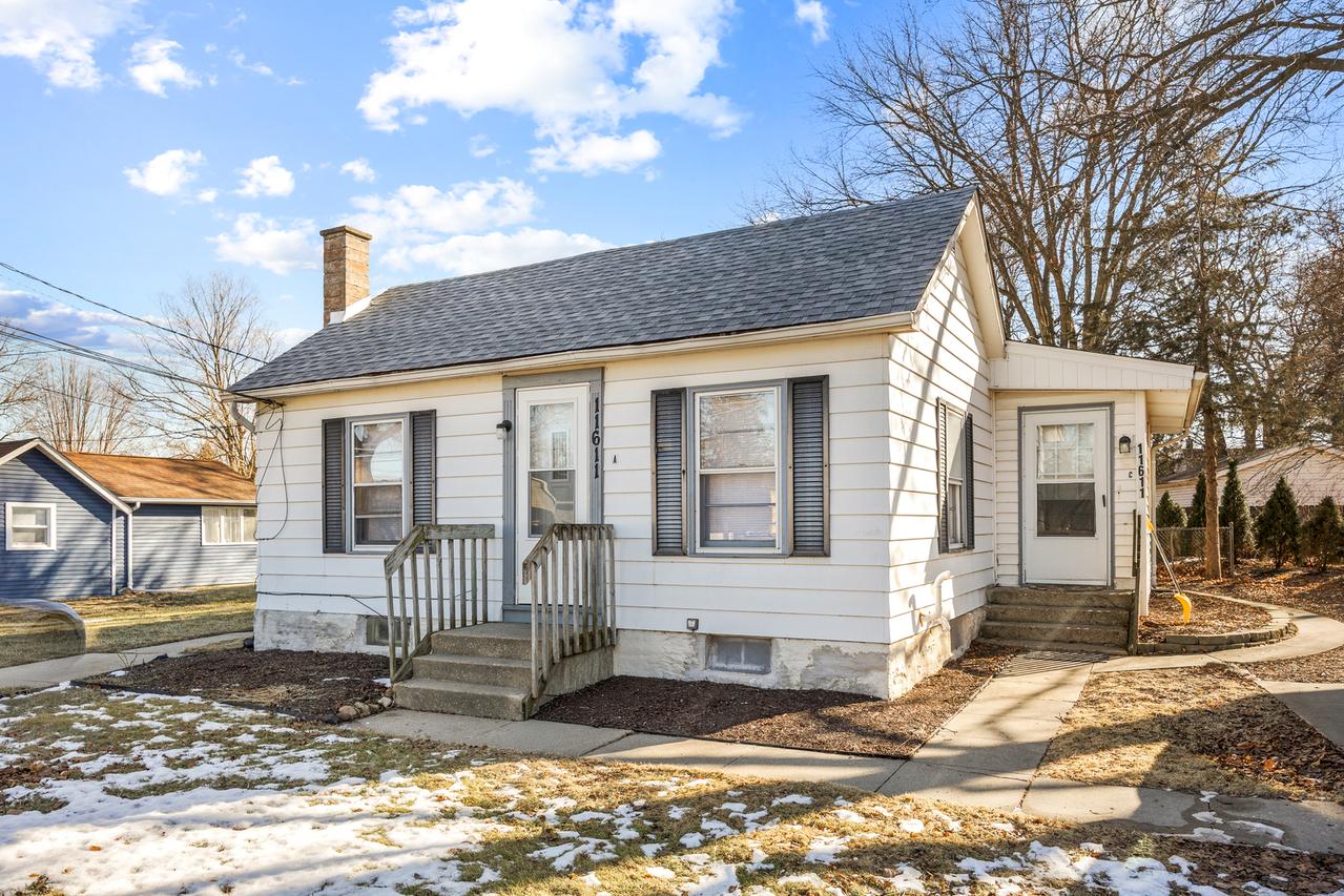 11611 Main St., Huntley, IL 60142