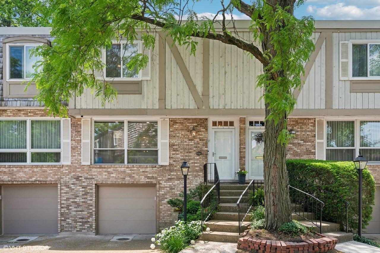 [Address Hidden by Seller], Wilmette, IL 60091