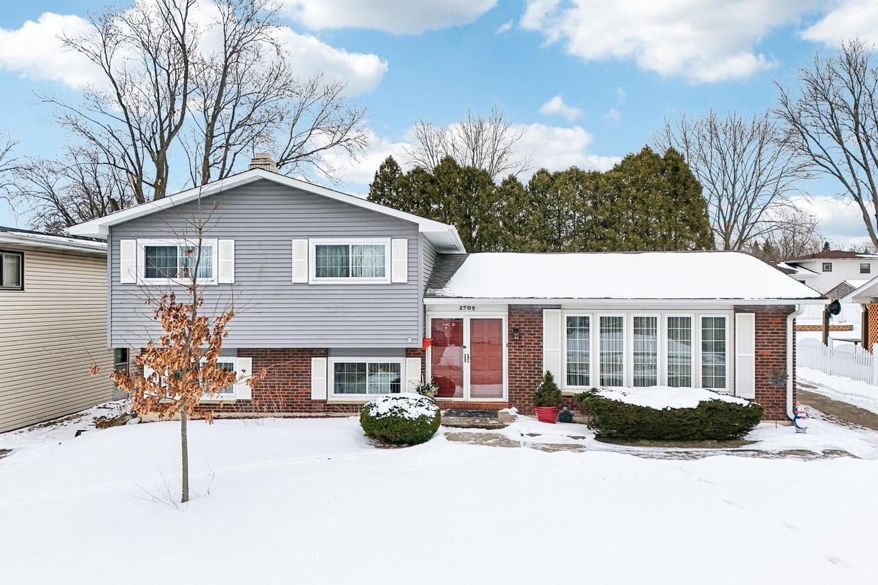 2705 Jacquelyn Ln., Waukegan, IL 60087