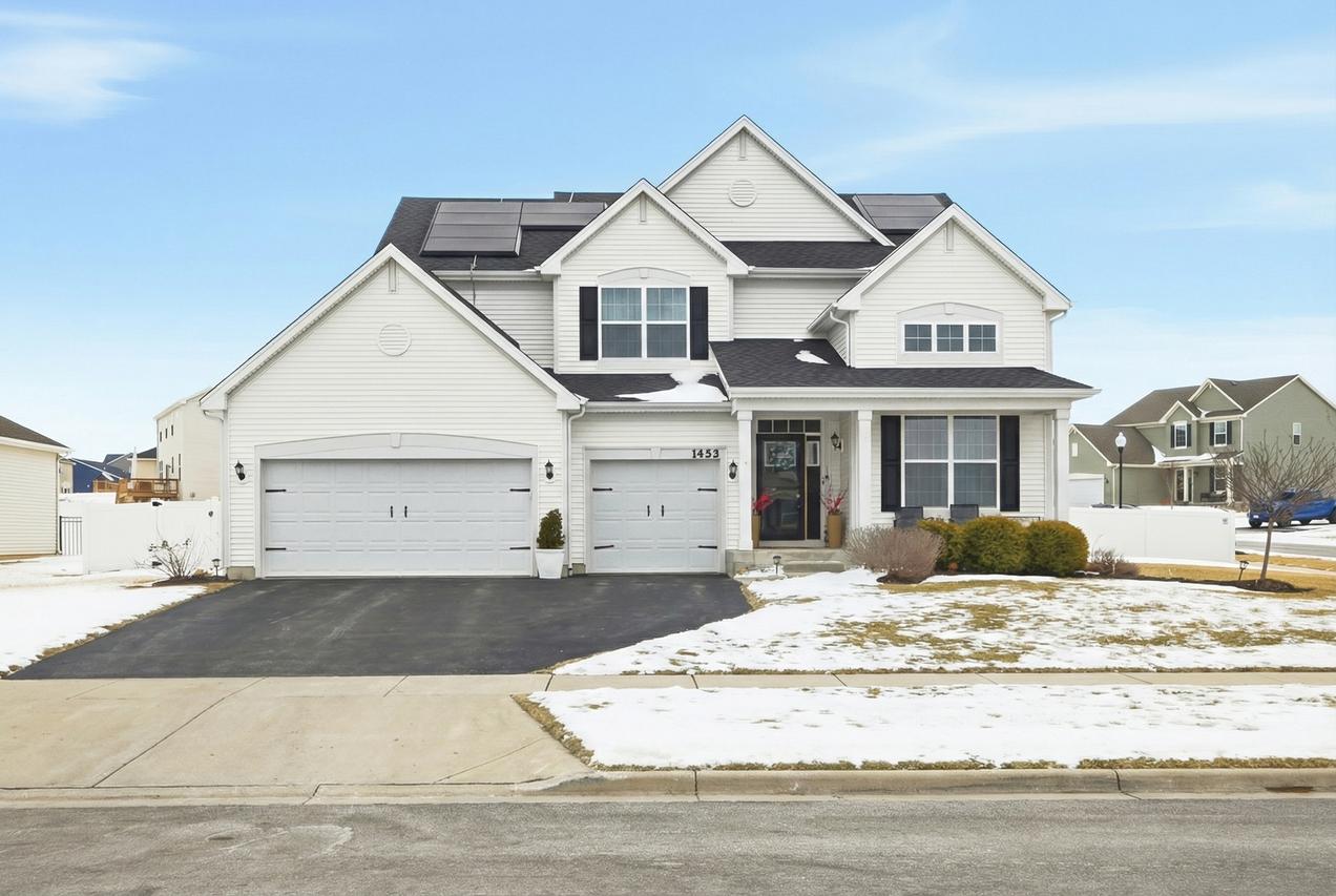 1455 Highbrook Ave., Hampshire, IL 60140