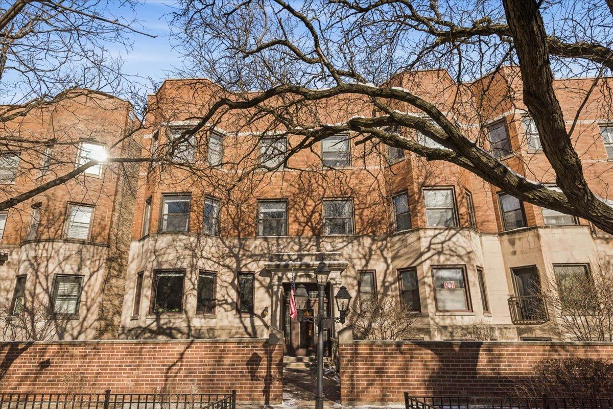 1024 W Byron St. #G, Chicago, IL 60613